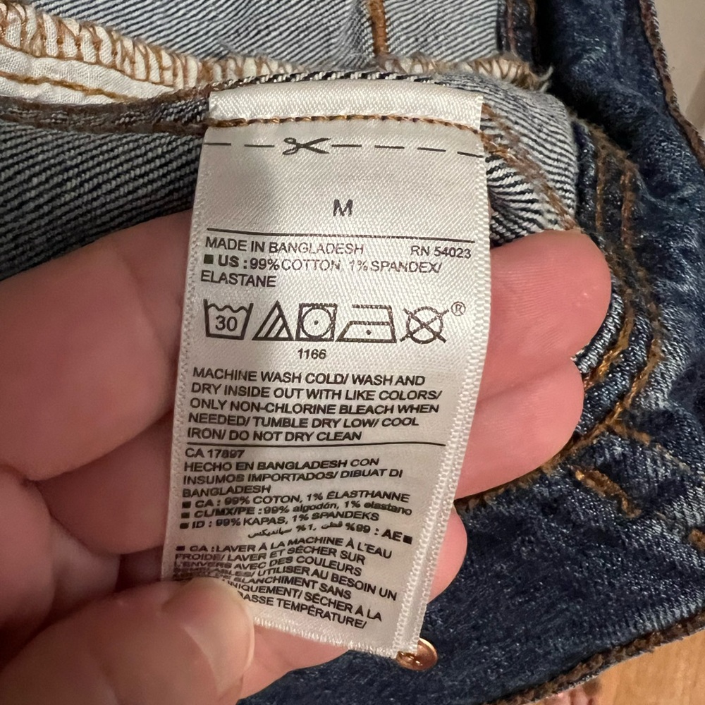 Old Navy Medium Wash Denim Jacket- Size Medium - Picture 3 of 6